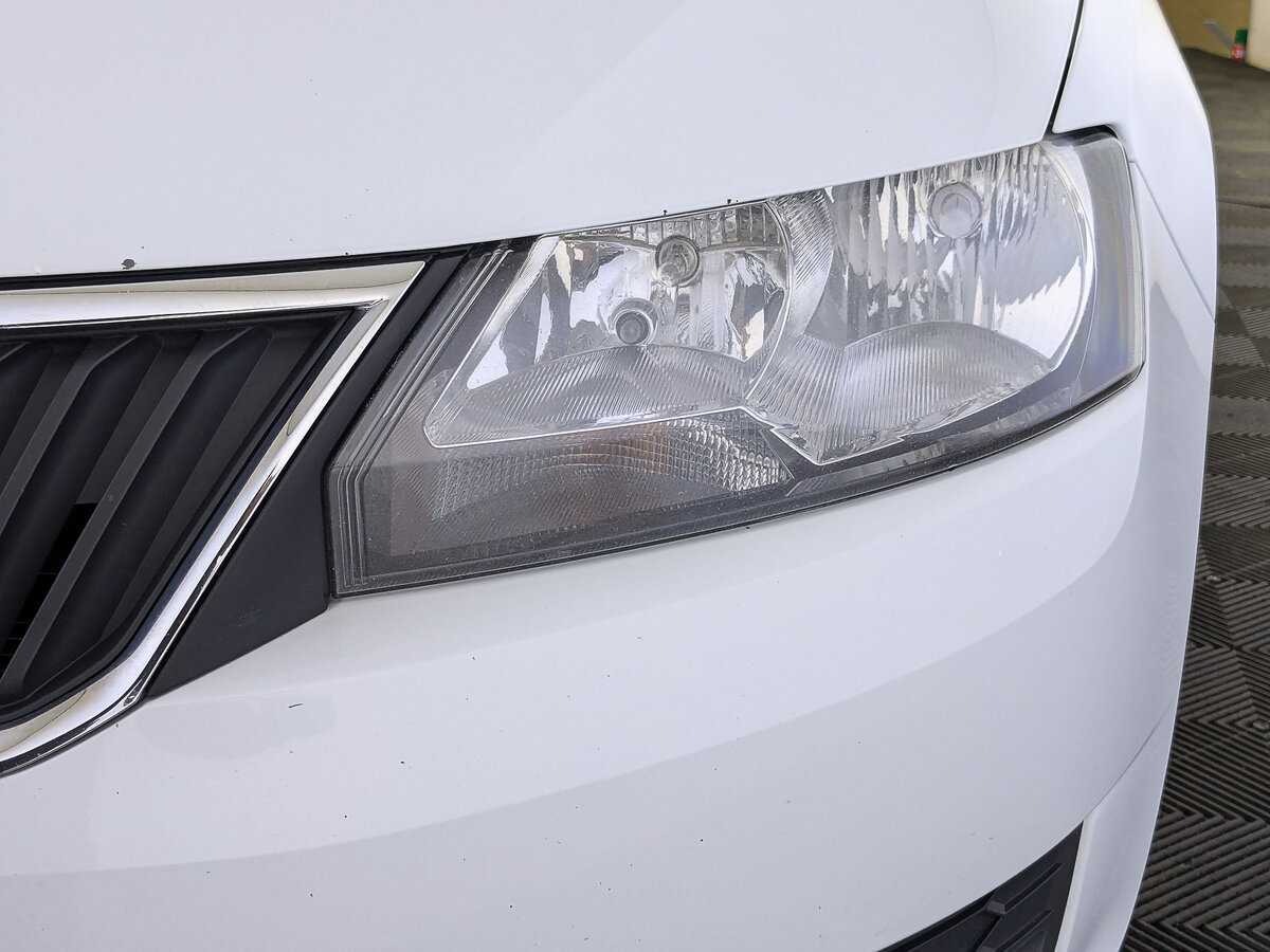 Купить Skoda Rapid с пробегом. Фото: #10