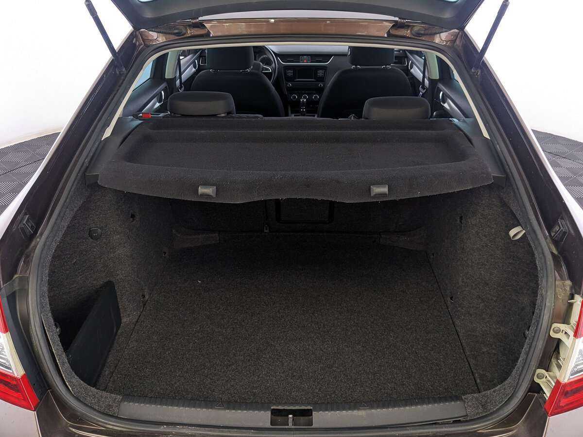 Купить Skoda Octavia с пробегом. Фото: #9