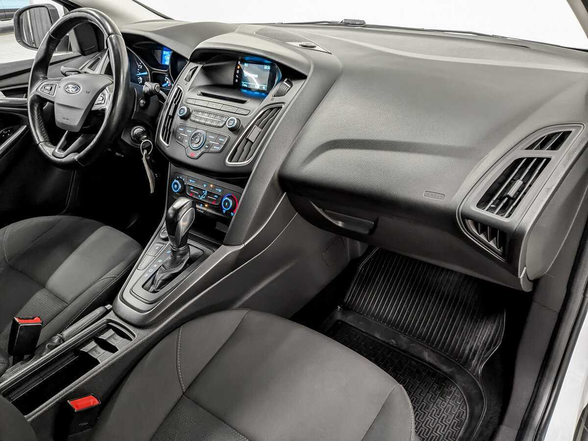 Купить Ford Focus с пробегом. Фото: #10