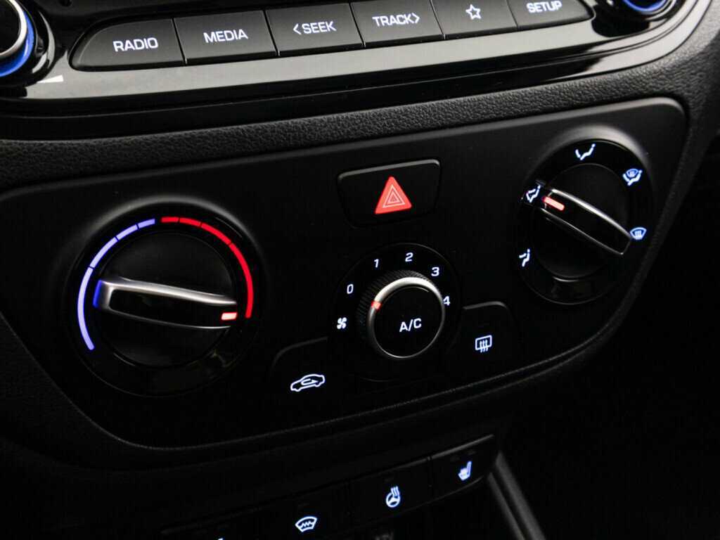 Купить Hyundai Solaris с пробегом. Фото: #14