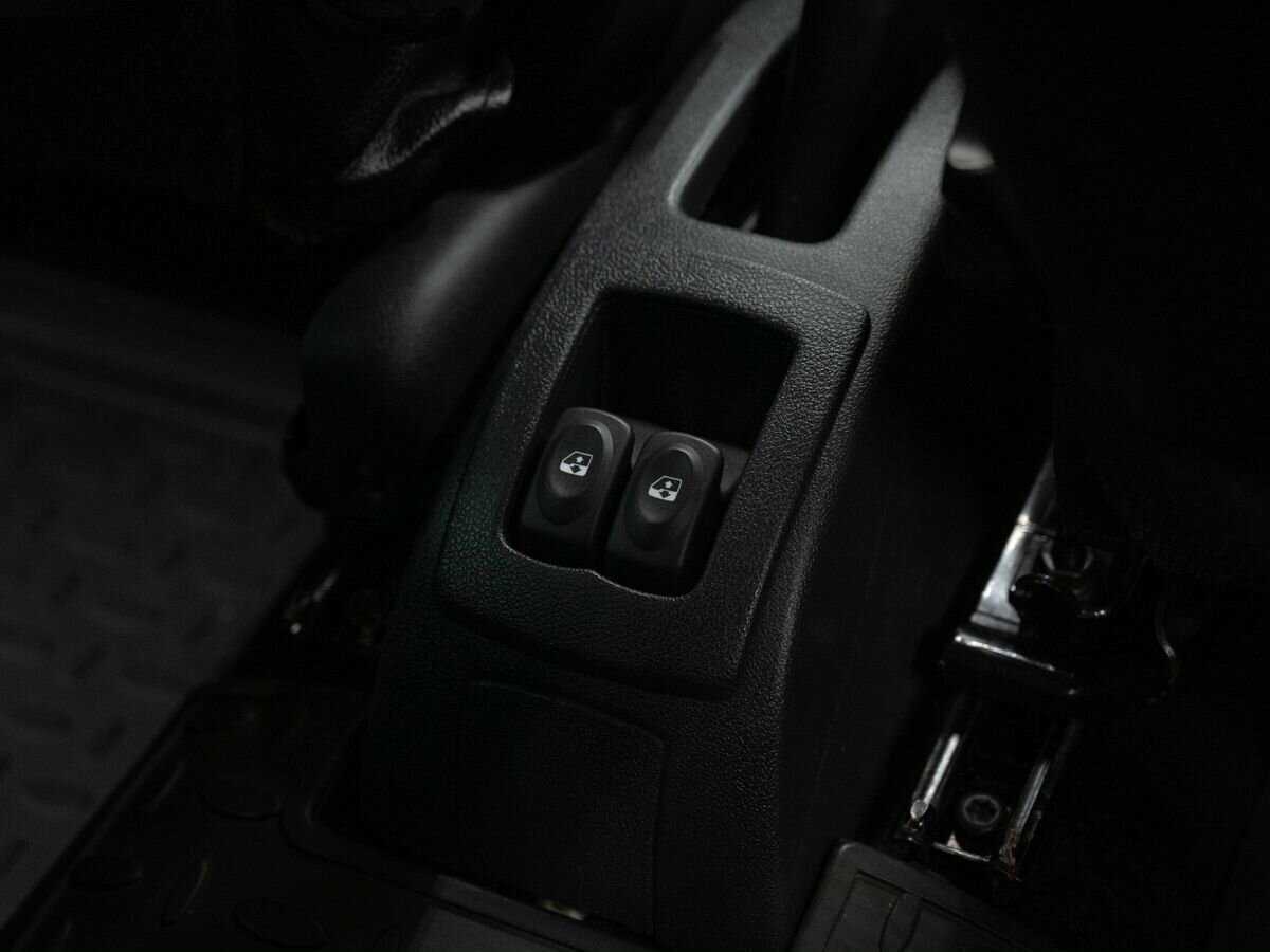 Купить Lada (ВАЗ) Largus с пробегом. Фото: #8