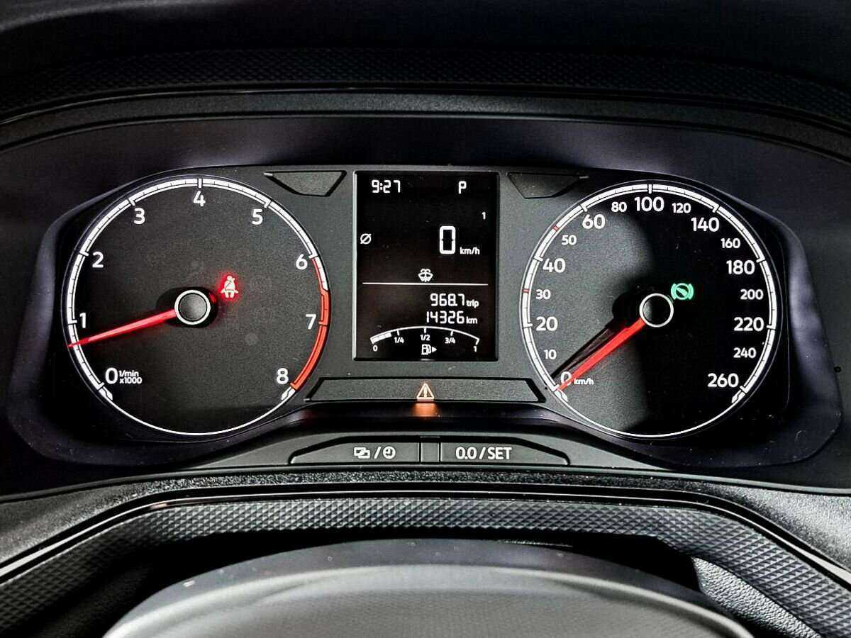 Купить Volkswagen Polo с пробегом. Фото: #8