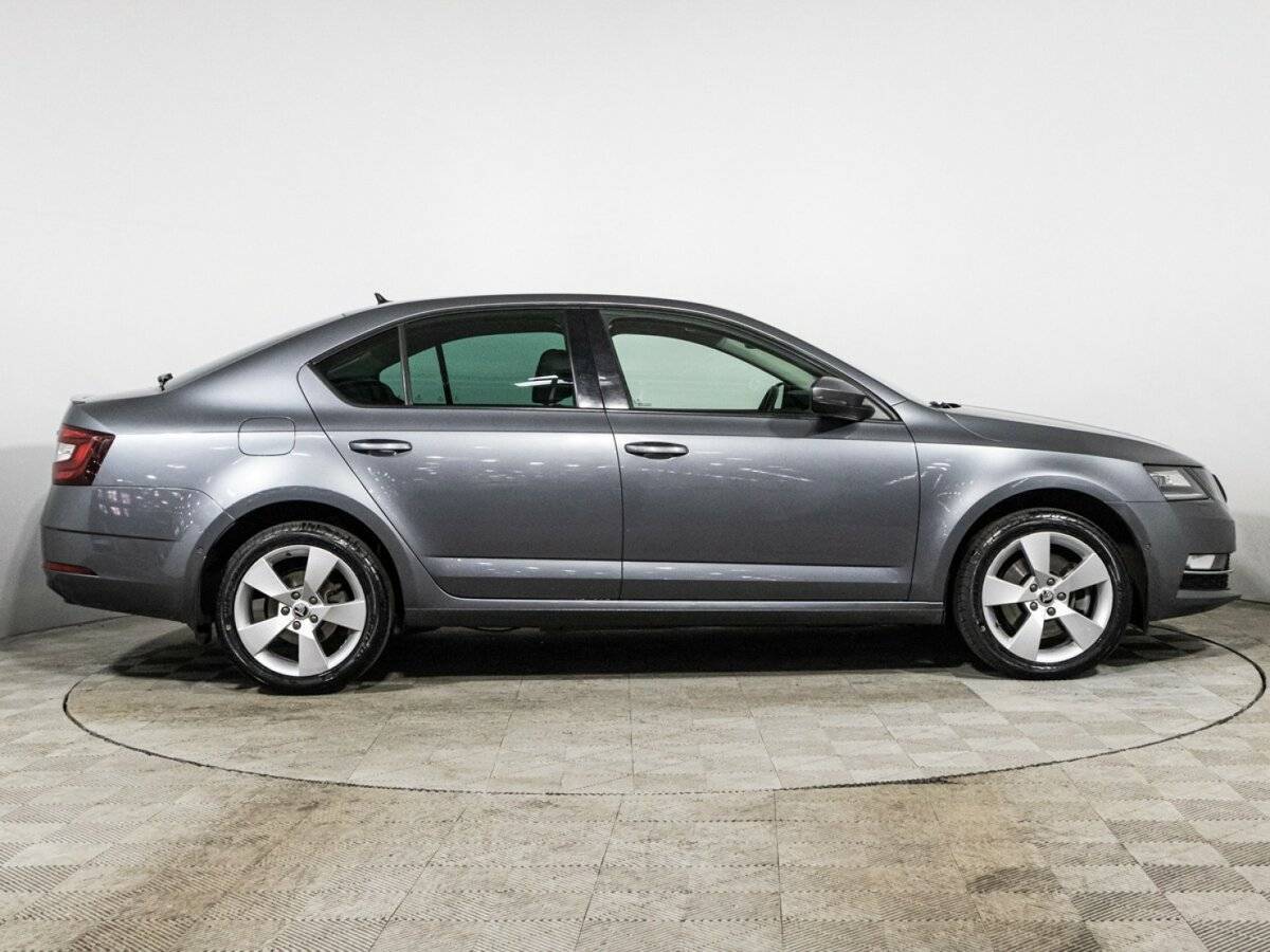 Купить Skoda Octavia с пробегом. Фото: #3