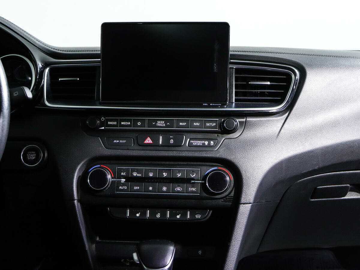 Купить Kia Ceed с пробегом. Фото: #11