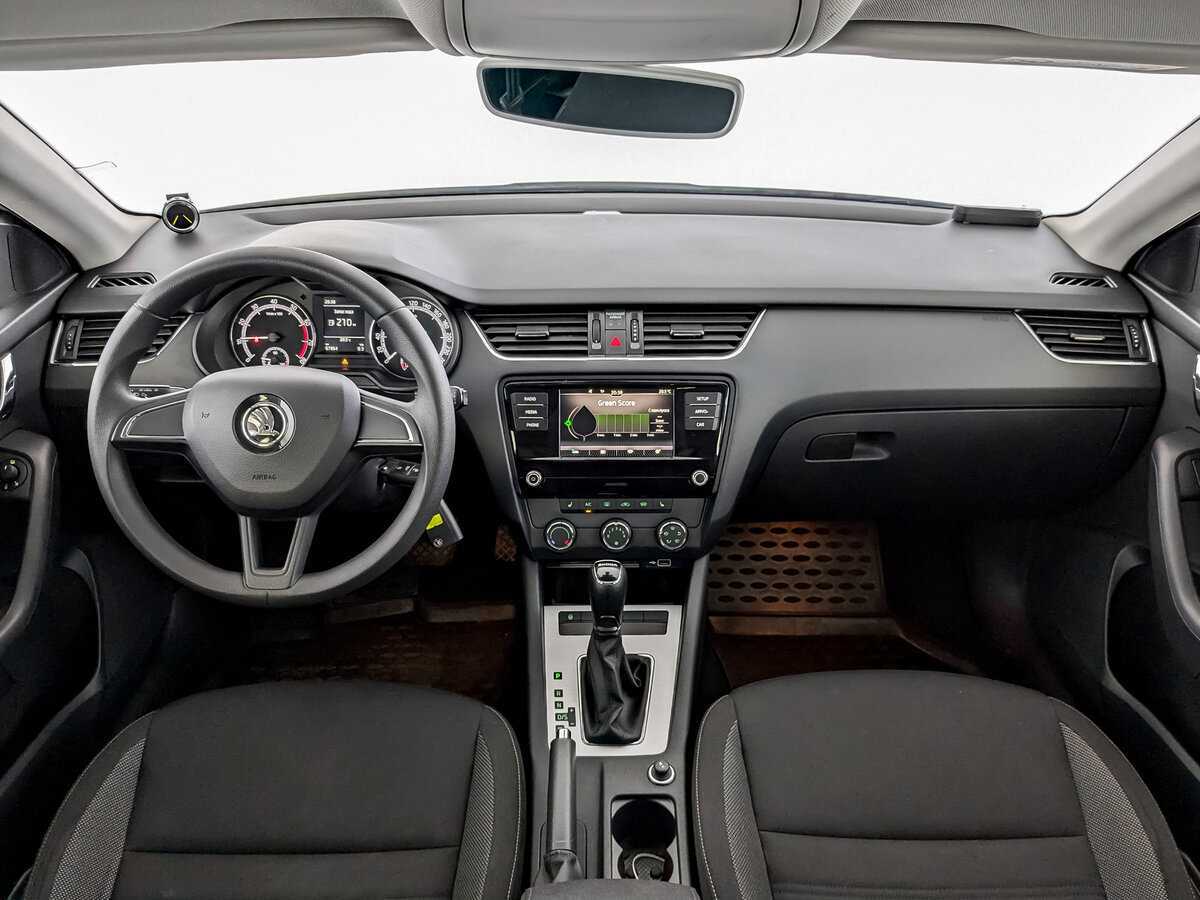 Купить Skoda Octavia с пробегом. Фото: #13