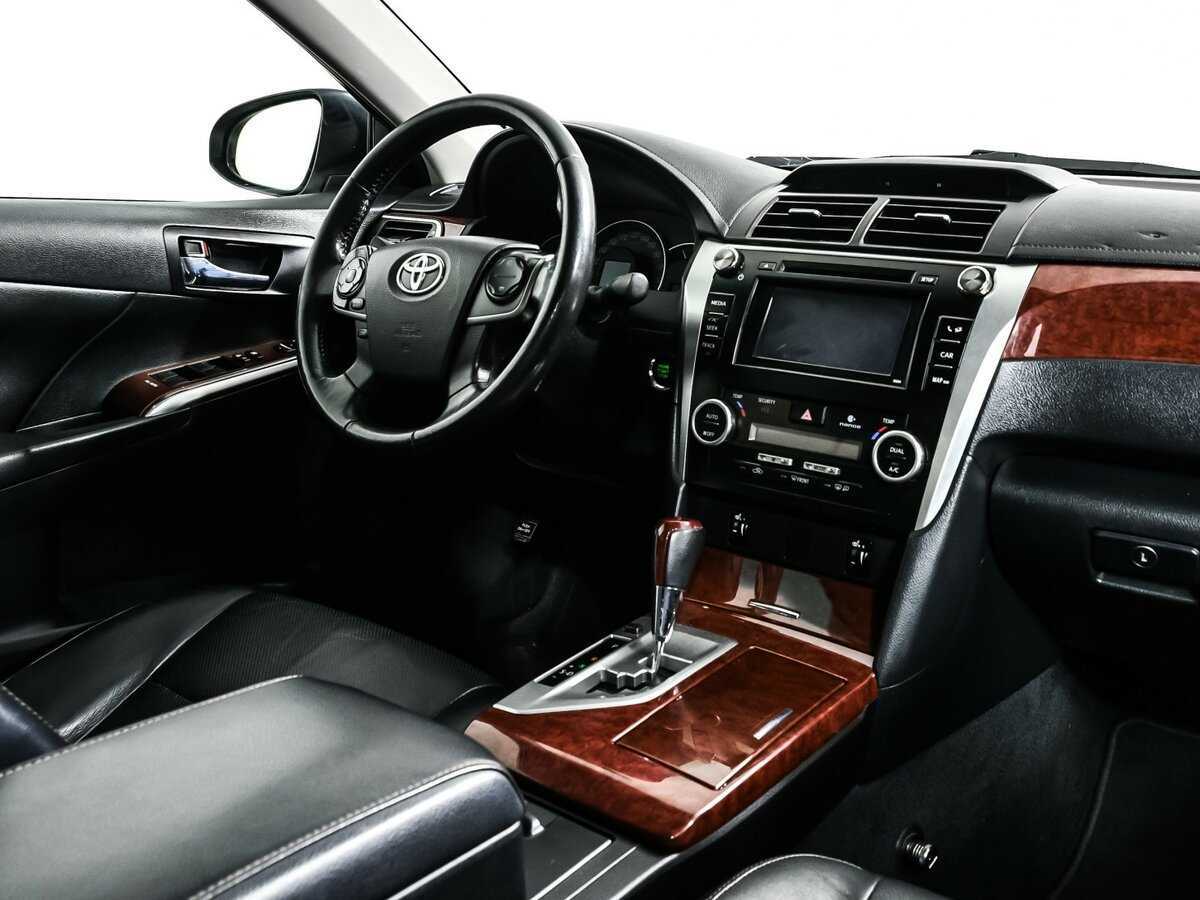 Купить Toyota Camry с пробегом. Фото: #7