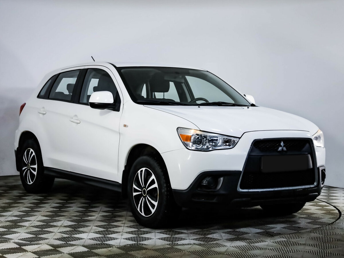 Купить Mitsubishi ASX с пробегом. Фото: #2