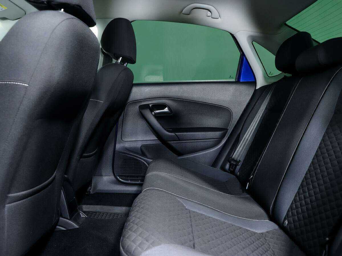 Купить Volkswagen Polo с пробегом. Фото: #8
