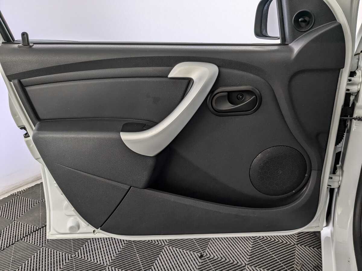 Купить Lada (ВАЗ) Largus с пробегом. Фото: #14