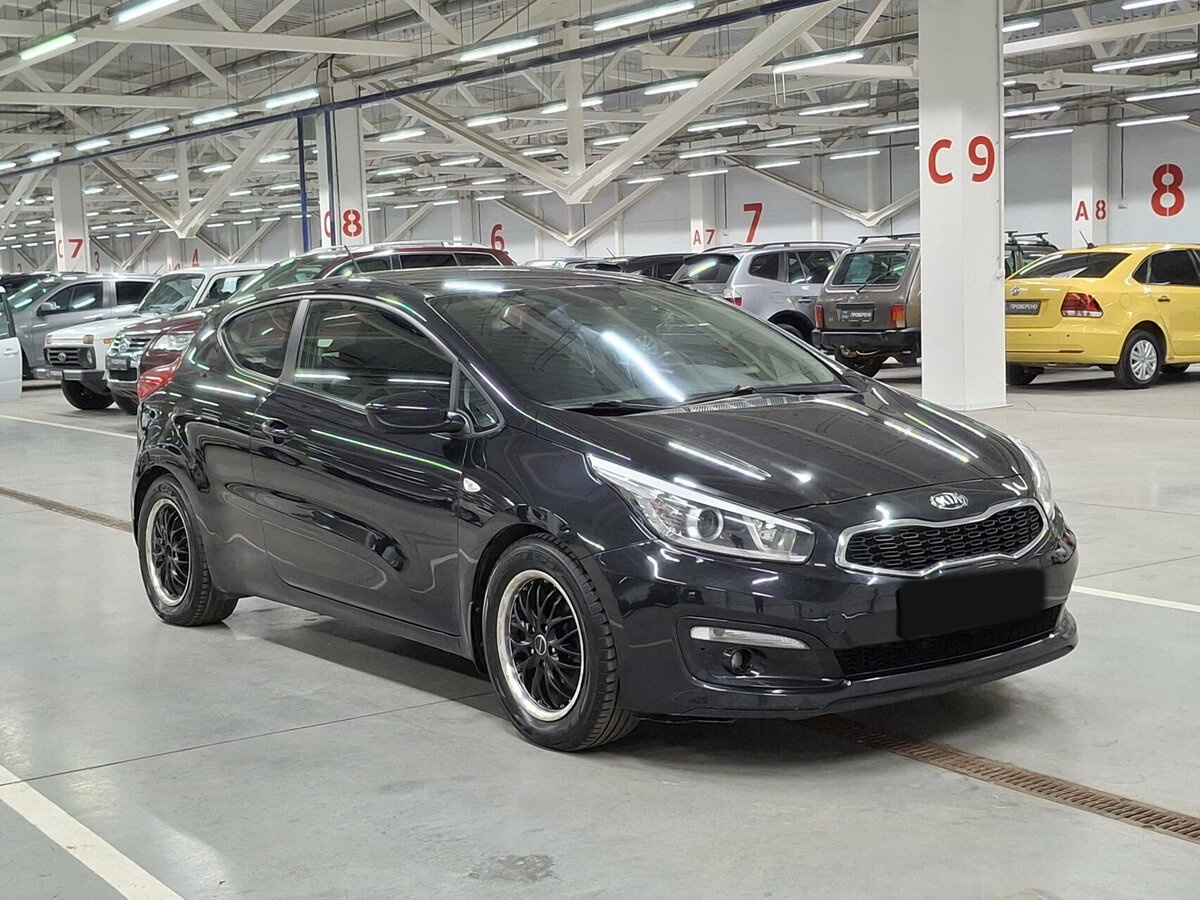 Купить Kia Ceed с пробегом. Фото: #2