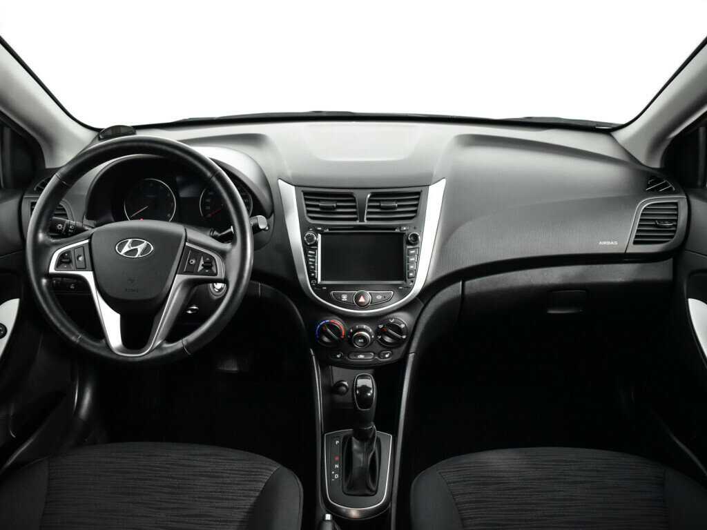 Купить Hyundai Solaris с пробегом. Фото: #11