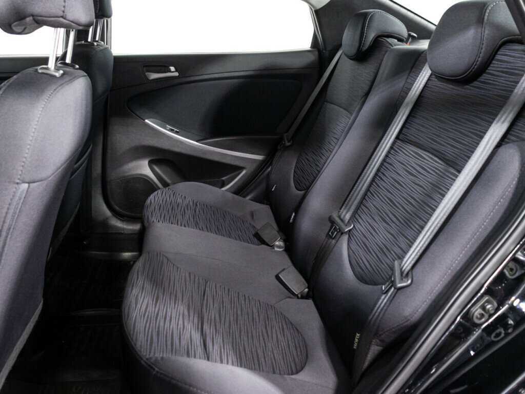 Купить Hyundai Solaris с пробегом. Фото: #9