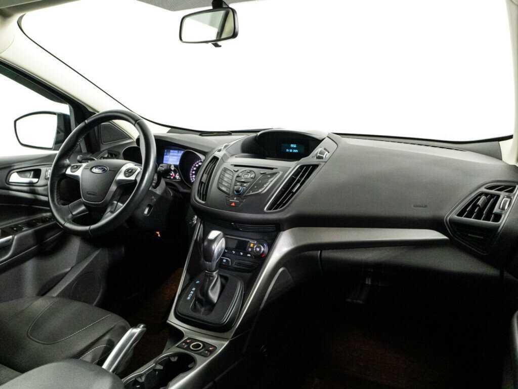 Купить Ford Kuga с пробегом. Фото: #8