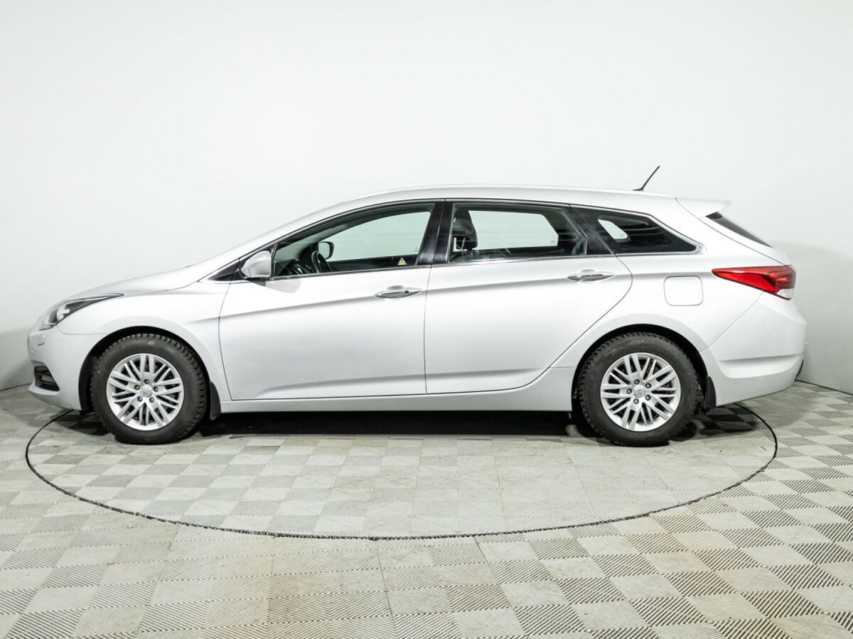 Купить Hyundai i40 с пробегом. Фото: #7