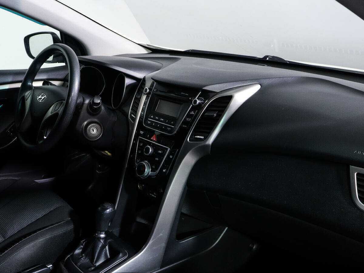 Купить Hyundai i30 с пробегом. Фото: #8