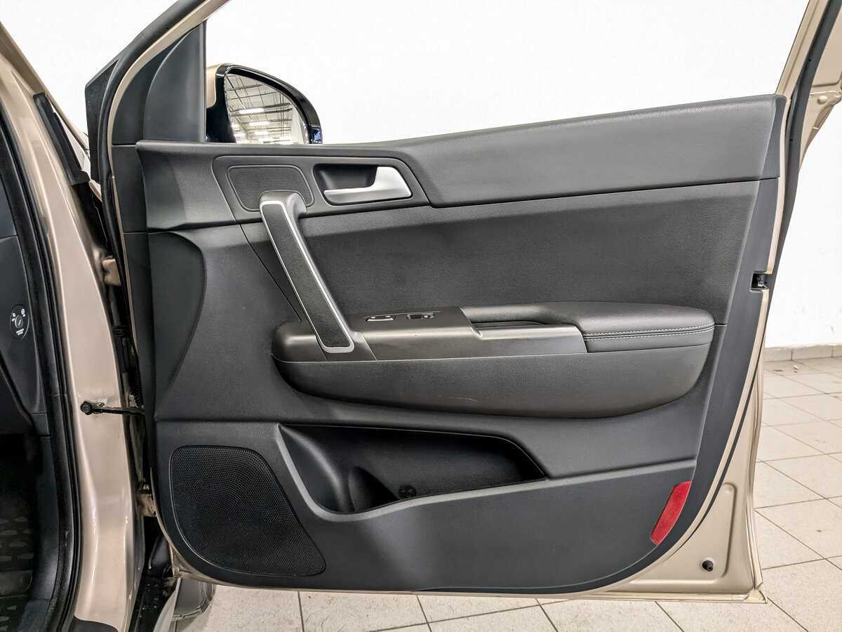 Купить Kia Sportage с пробегом. Фото: #21
