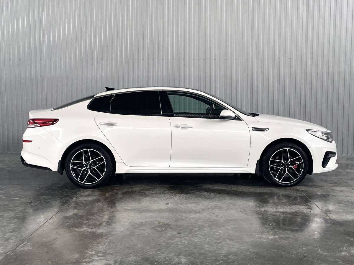 Купить Kia Optima с пробегом. Фото: #3