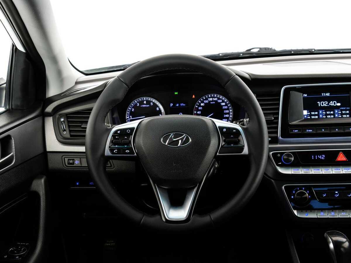 Купить Hyundai Sonata с пробегом. Фото: #13
