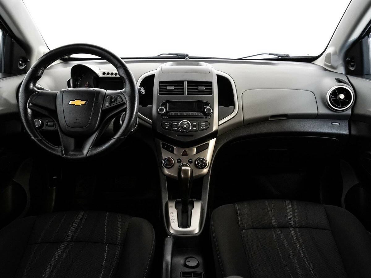 Купить Chevrolet Aveo с пробегом. Фото: #7