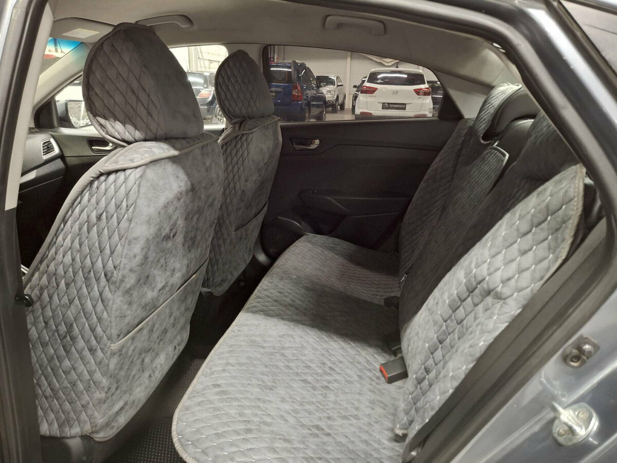 Купить Hyundai Solaris с пробегом. Фото: #11