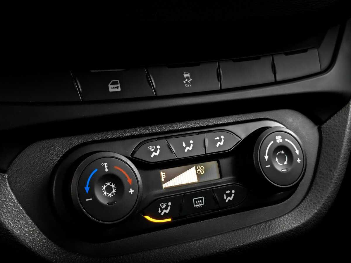 Купить Lada (ВАЗ) Vesta с пробегом. Фото: #24