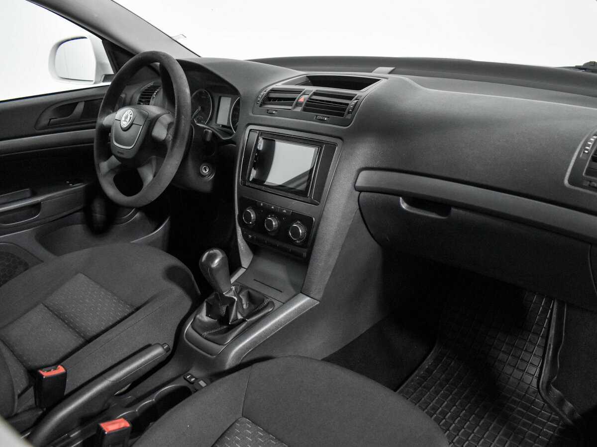 Купить Skoda Octavia с пробегом. Фото: #11