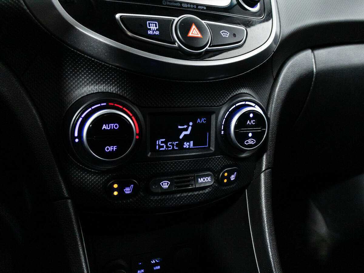 Купить Hyundai Solaris с пробегом. Фото: #14