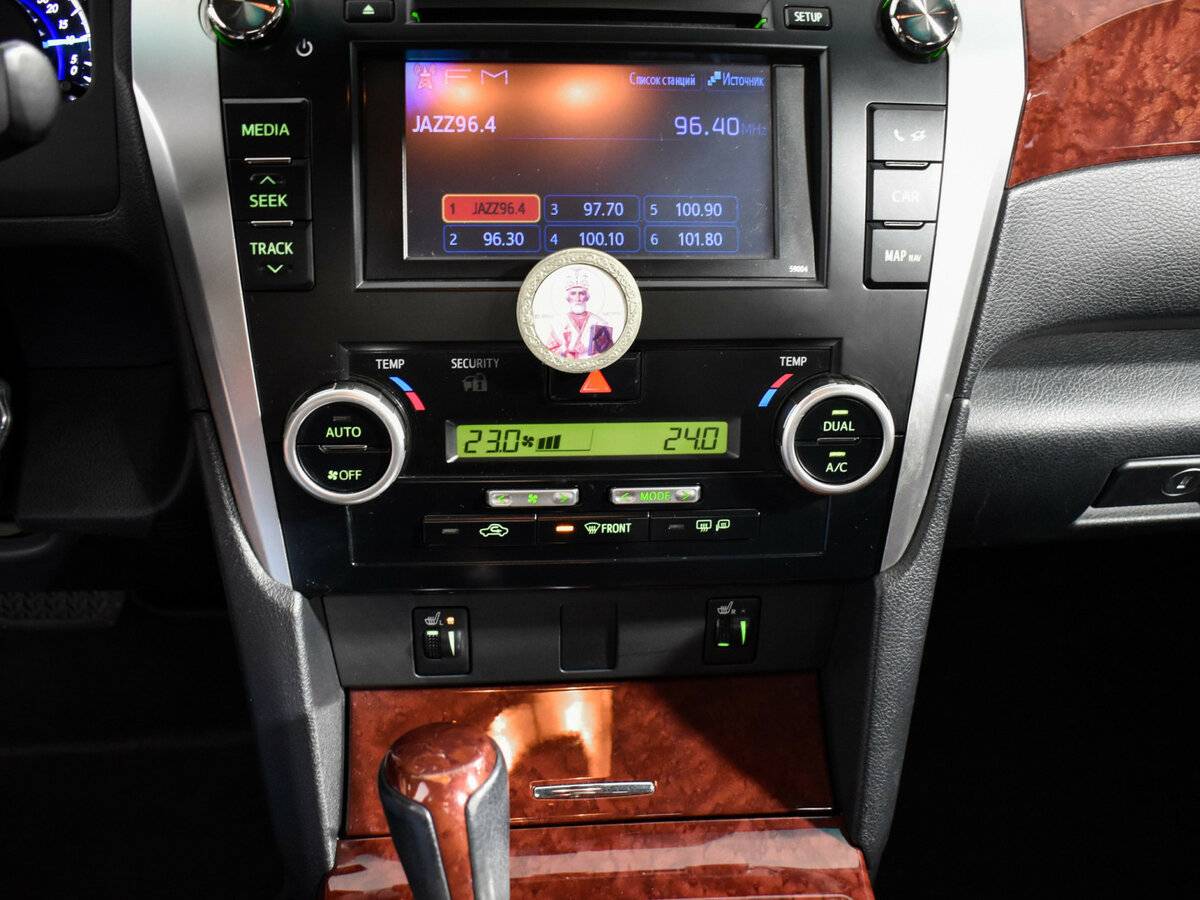 Купить Toyota Camry с пробегом. Фото: #12