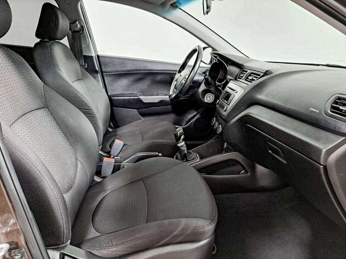 Купить Kia Rio с пробегом. Фото: #8