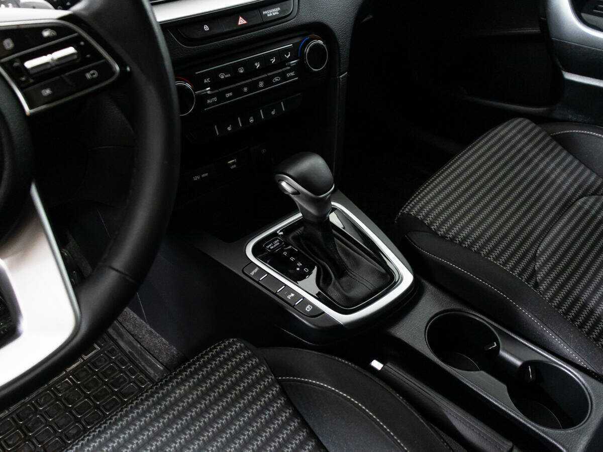 Купить Kia Ceed с пробегом. Фото: #16