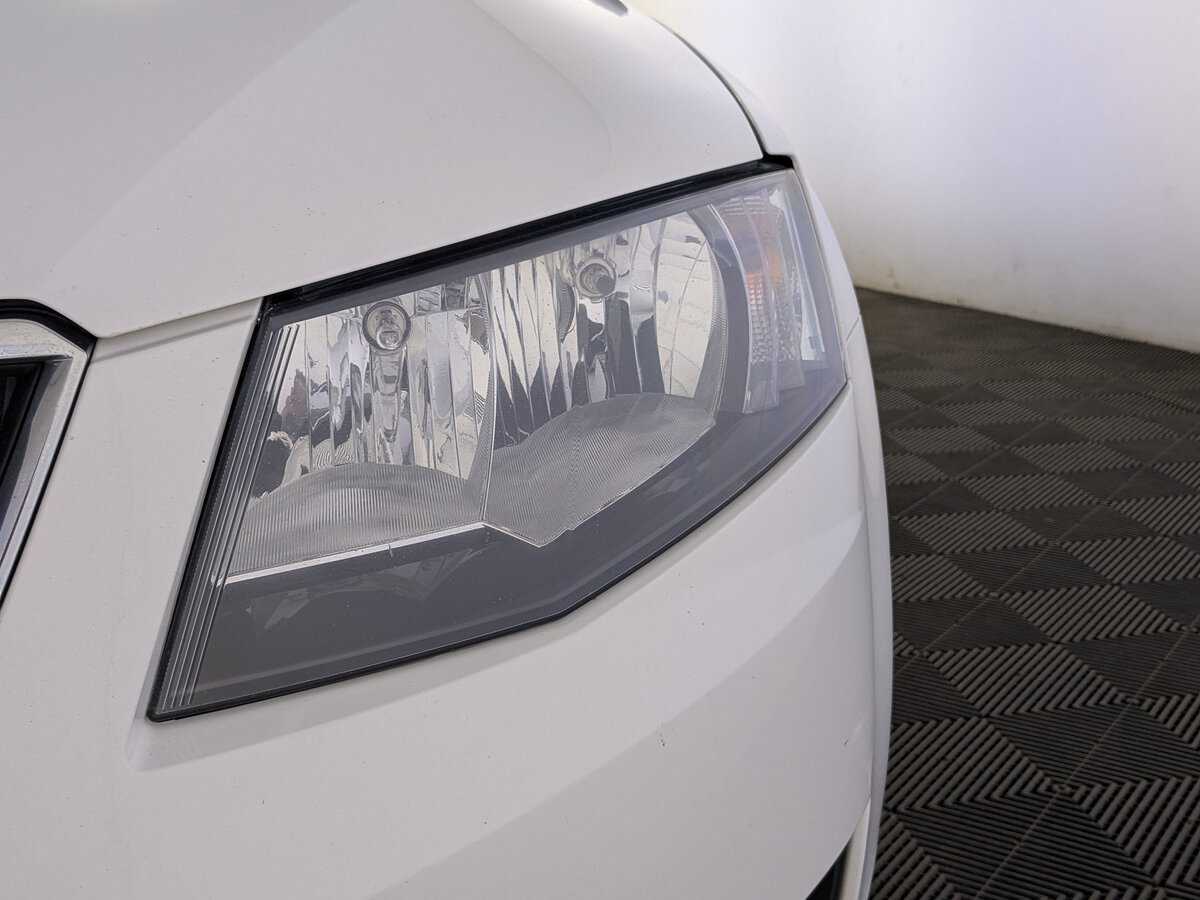 Купить Skoda Octavia с пробегом. Фото: #10