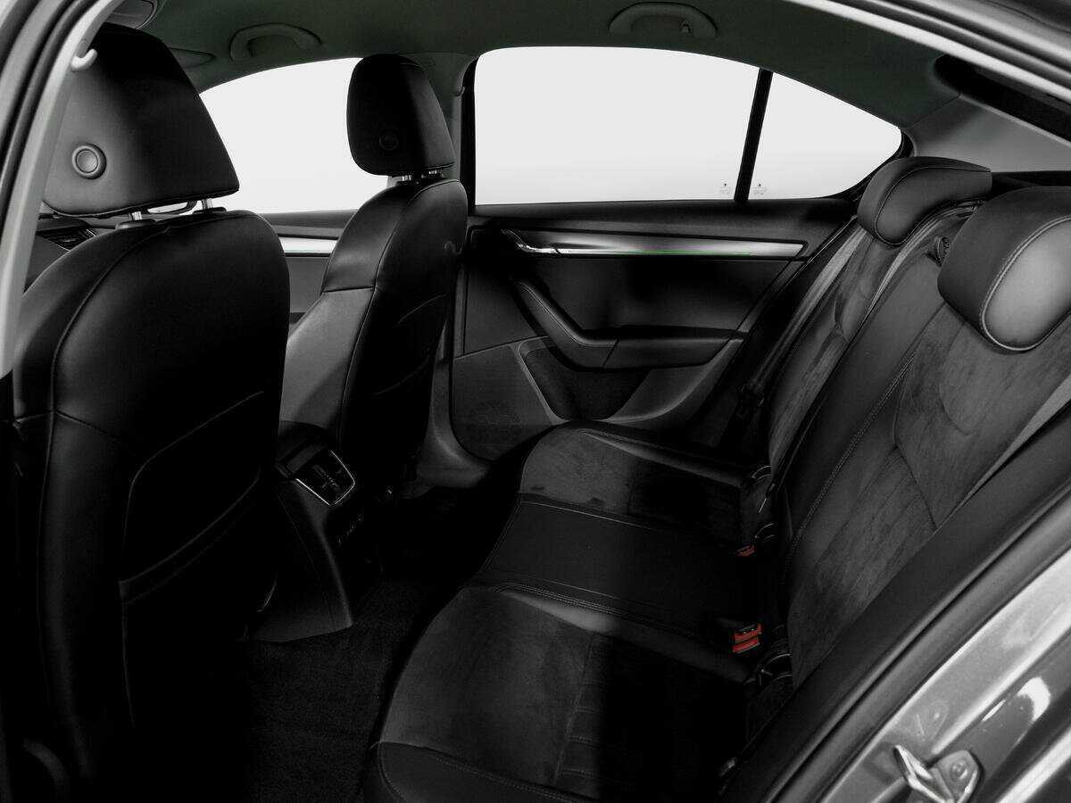 Купить Skoda Octavia с пробегом. Фото: #9