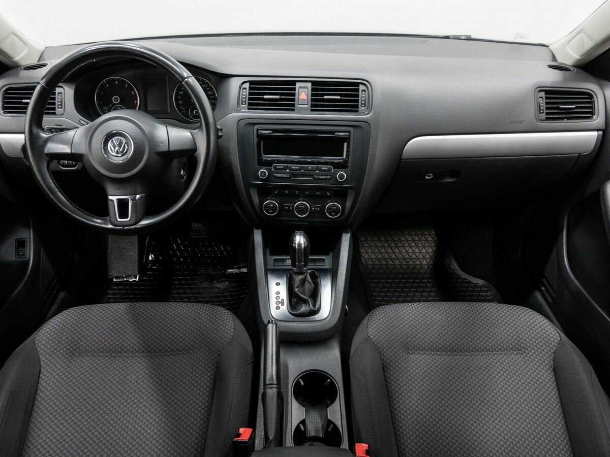 Купить Volkswagen Jetta с пробегом. Фото: #10