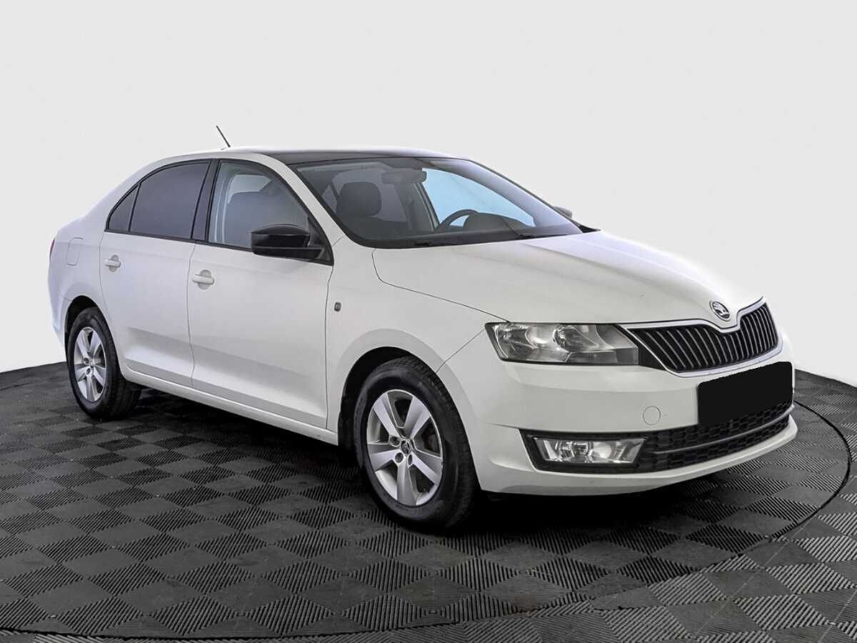 Купить Skoda Rapid с пробегом. Фото: #2