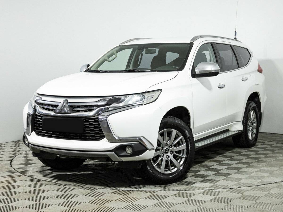 Купить Mitsubishi Pajero Sport с пробегом. Фото: #0