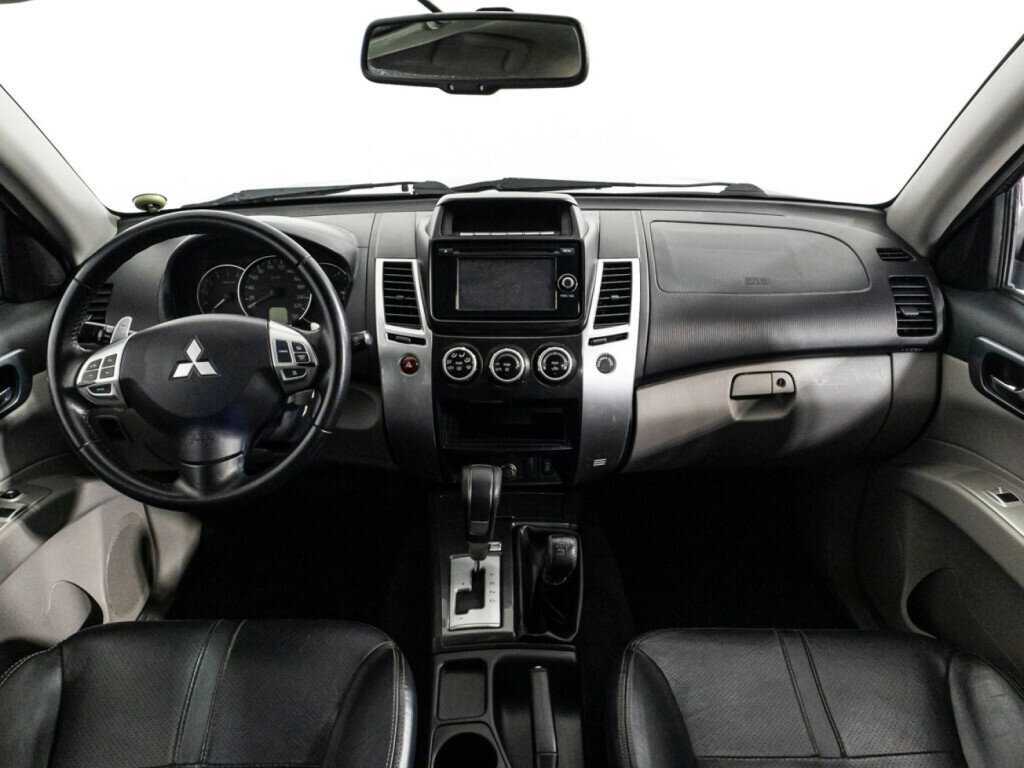 Купить Mitsubishi Pajero Sport с пробегом. Фото: #12
