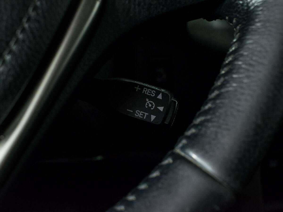 Купить Toyota RAV4 с пробегом. Фото: #15