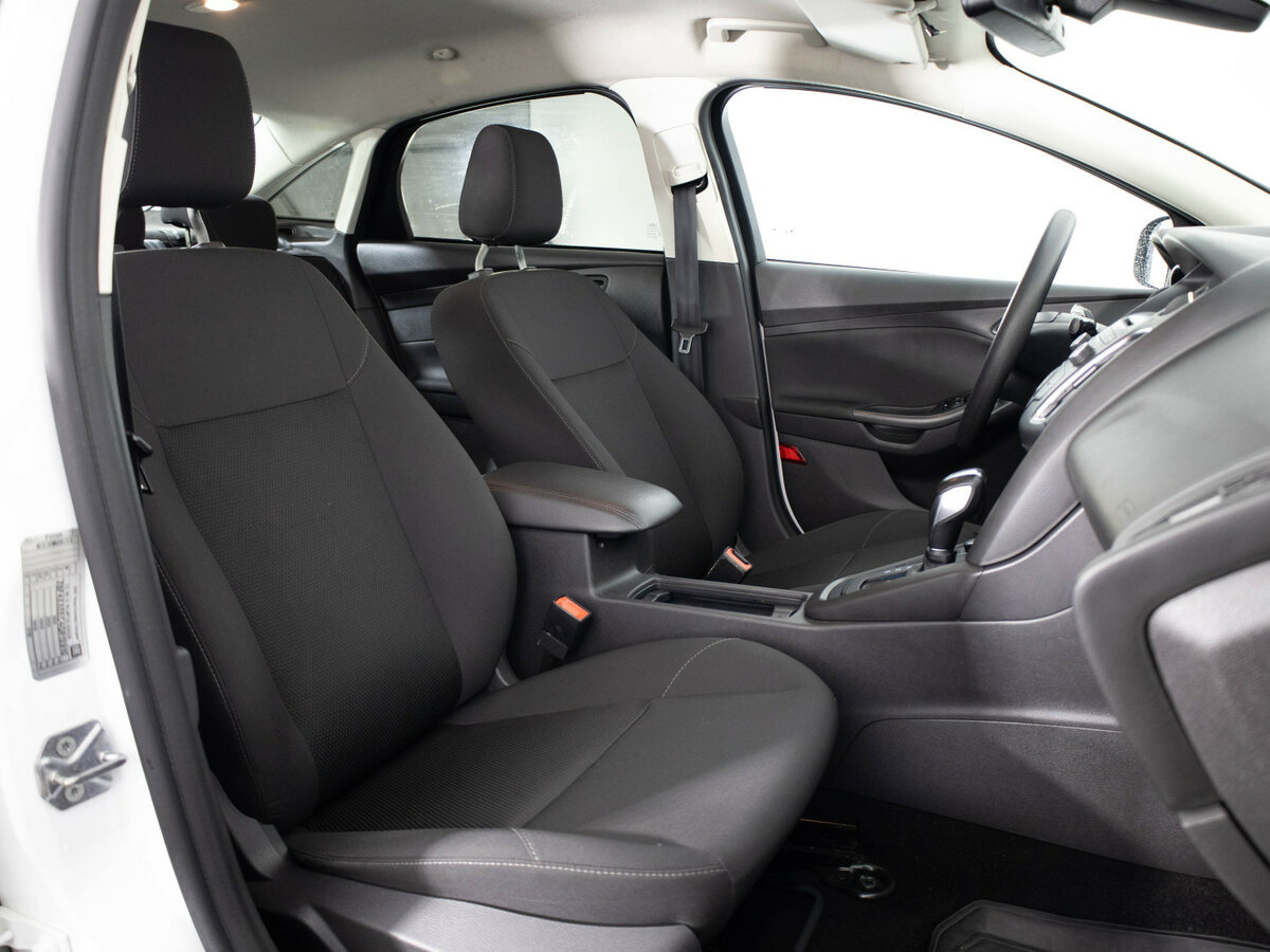 Купить Ford Focus с пробегом. Фото: #15