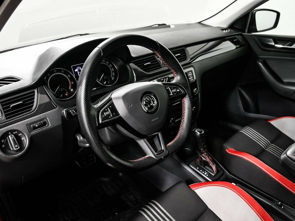 Купить Skoda Rapid с пробегом. Фото: #12