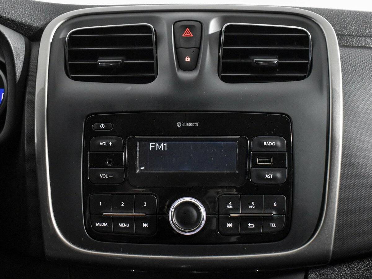 Купить Renault Sandero с пробегом. Фото: #15