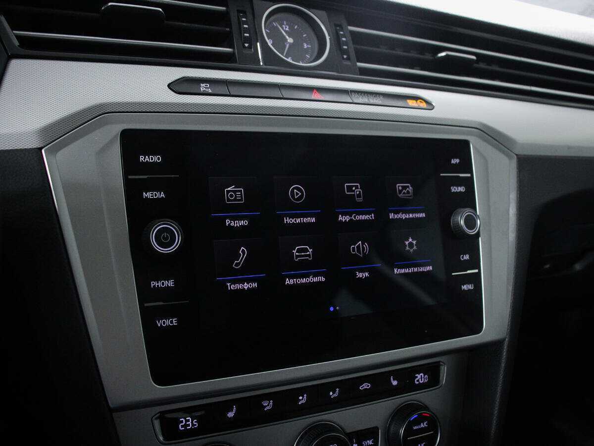 Купить Volkswagen Passat с пробегом. Фото: #14