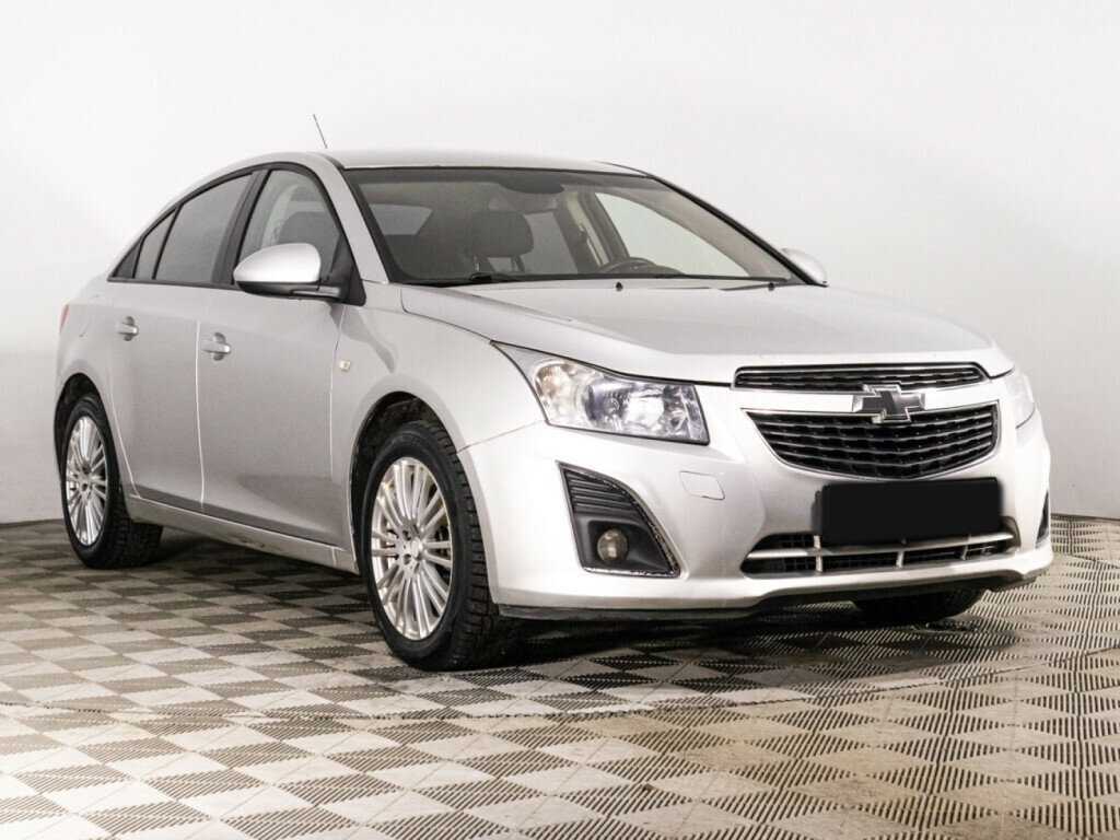 Купить Chevrolet Cruze с пробегом. Фото: #2