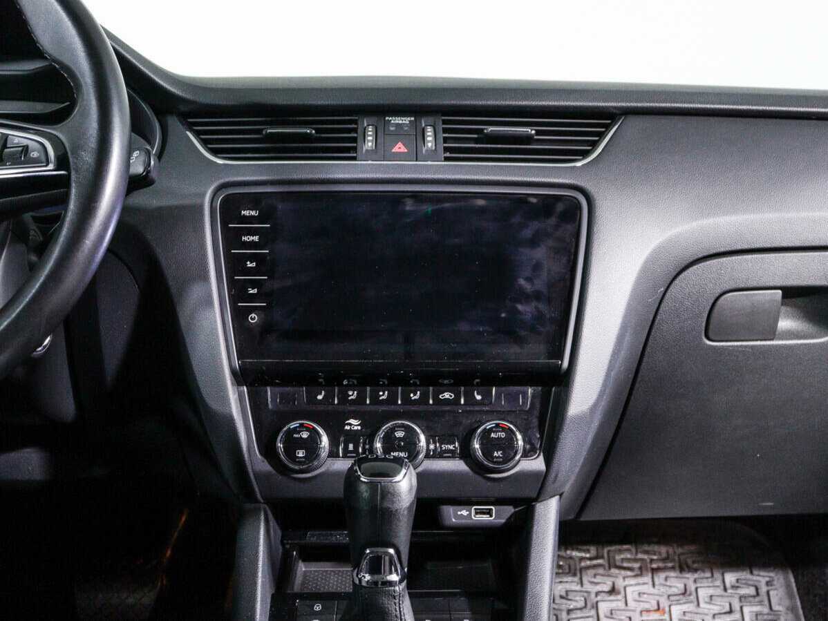 Купить Skoda Octavia с пробегом. Фото: #10