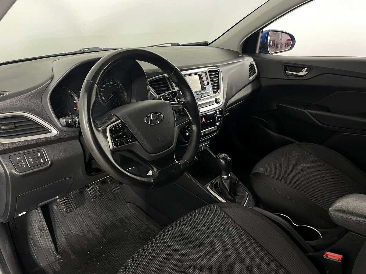 Купить Hyundai Solaris с пробегом. Фото: #6
