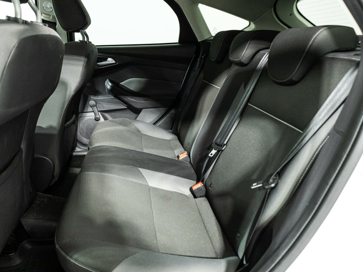 Купить Ford Focus с пробегом. Фото: #9