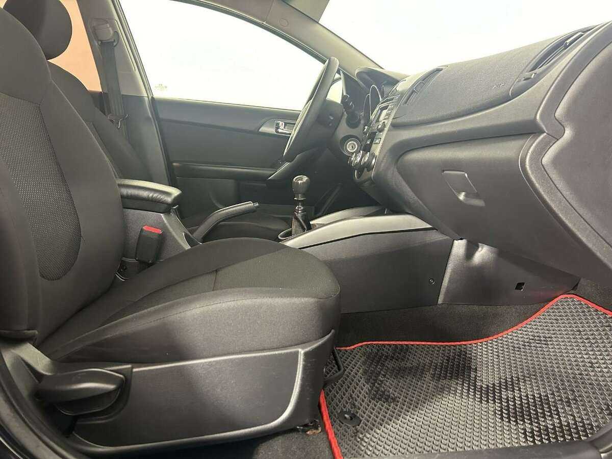 Купить Kia Cerato с пробегом. Фото: #11