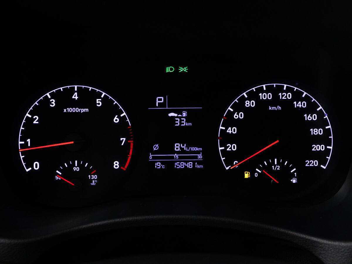 Купить Hyundai Solaris с пробегом. Фото: #11