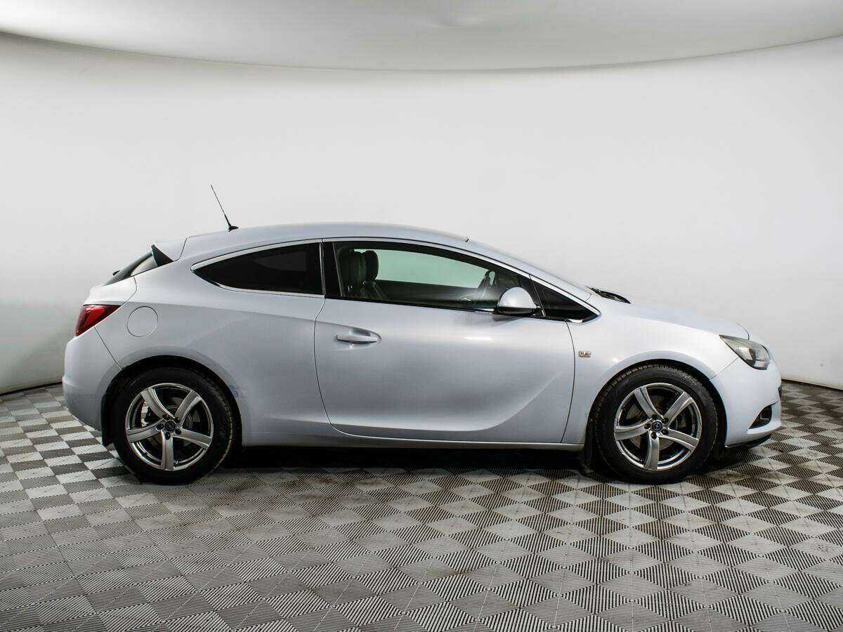 Купить Opel Astra с пробегом. Фото: #3
