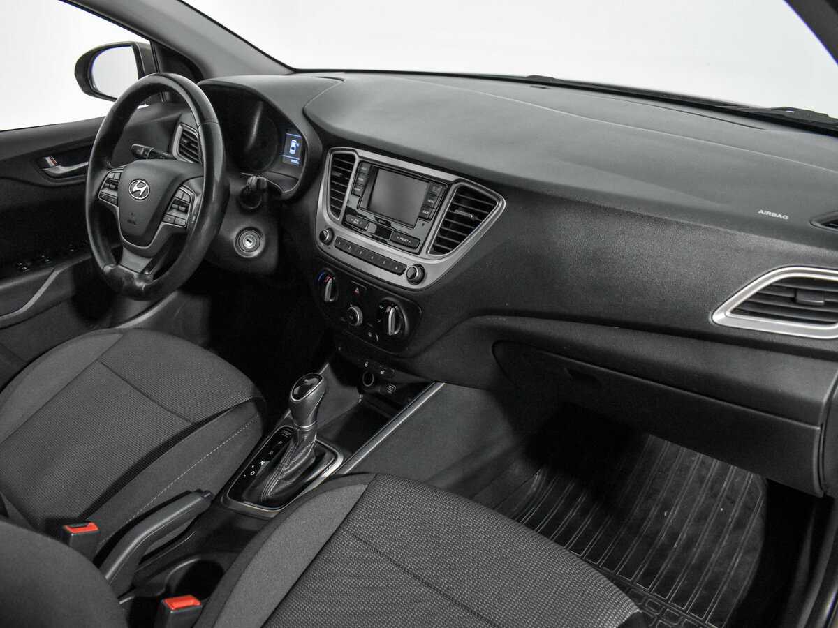 Купить Hyundai Solaris с пробегом. Фото: #14