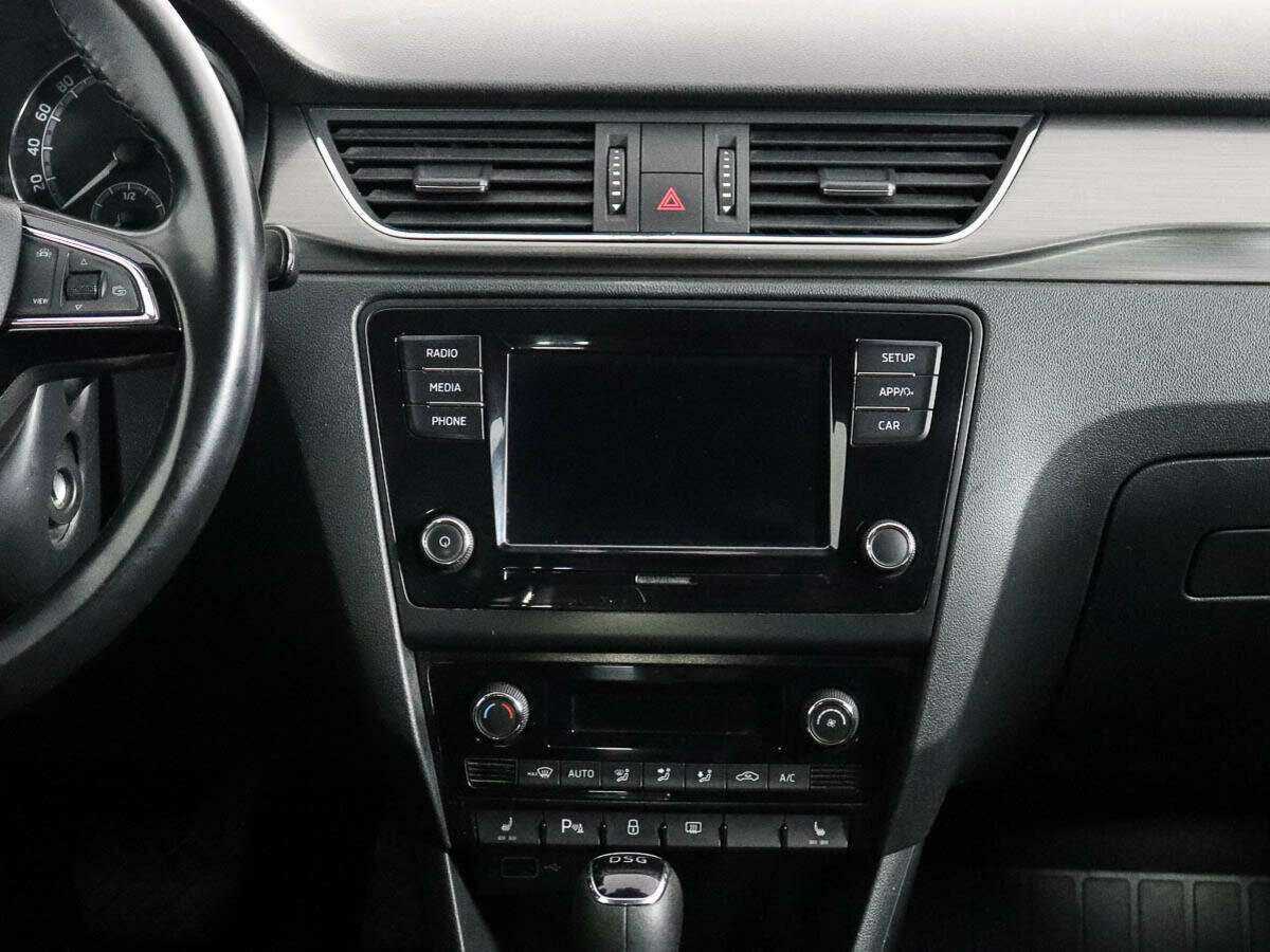 Купить Skoda Rapid с пробегом. Фото: #11